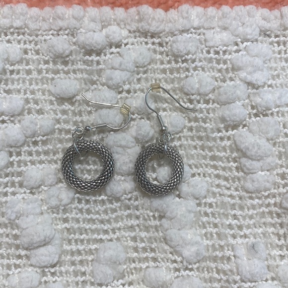 Cute earrings - Picture 2 of 2